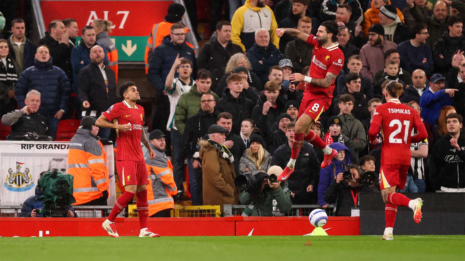 里勒领衔三 里勒领衔三