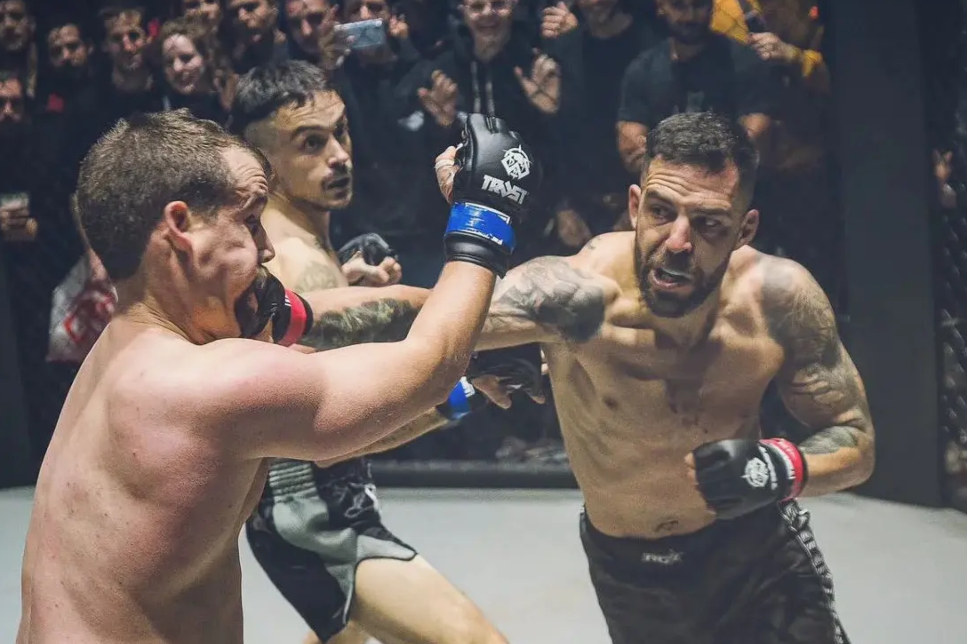 随着一线队 随着一线队